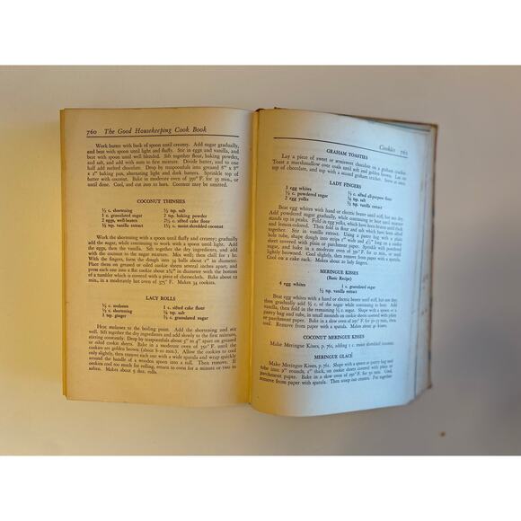 The Good Housekeeping Vintage Collectable Hardcover Cookbook 1942 Edition - Picture 9 of 10